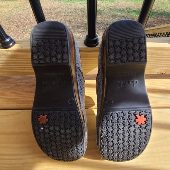 Gray Patterned Women's Mules - Picture 2 of 7